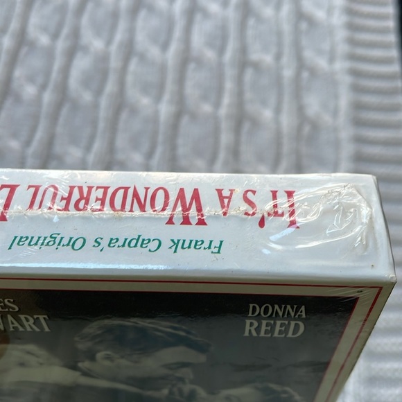NEW unopened VHS “It’s A Wonderful Life” Frank Capra Jimmy Stewart Donna Reed - Picture 10 of 10